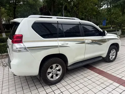 Toyota Prado (Import) 2011, 280000 км, за 14018.12 USD