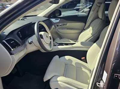 Volvo XC90 2023, 31000 км, за 40304.22 USD