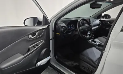 Hyundai Kona 2019, 29956 км, за 10944.63 USD - фото 10