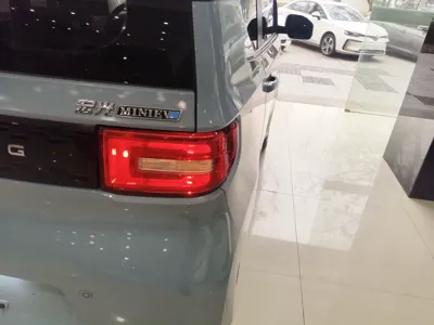 Wuling Hongguang MINIEV 2020, 32600 км, за 4529 USD - фото 8