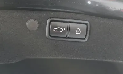Kia K7 2016, 97786 км, за 7930.01 USD - фото 20