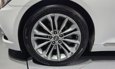 Hyundai Genesis 2015, 123777 км, за 6406.53 USD