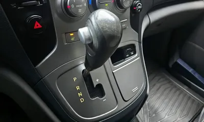 Hyundai Starex 2012, 125893 км, за 5054.48 USD - фото 9