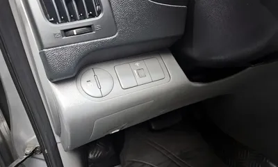 Hyundai Starex 2012, 125893 км, за 5054.48 USD - фото 15