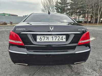 Hyundai Equus 2010, 188747 км, за 2428.78 USD
