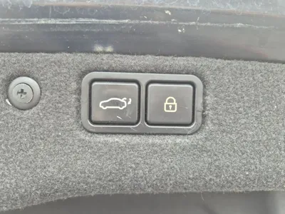 Hyundai Equus 2010, 188747 км, за 2409.32 USD - фото 18
