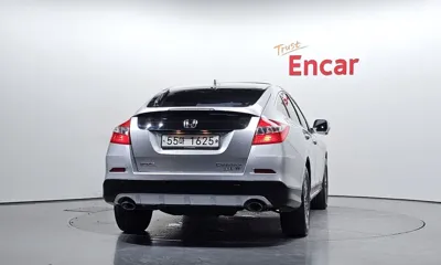 Honda Crosstour 2013, 144752 км, за 4523.4 USD - фото 4