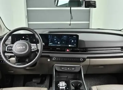 Kia Canival 2024, 48958 км, за 22125.18 USD - фото 6