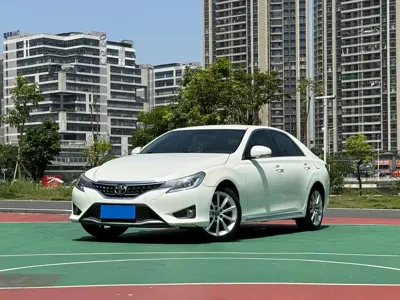 Toyota Reiz · 2015 год