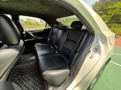 Toyota Reiz 2015, 150000 км, за 6866.8 USD - фото 9