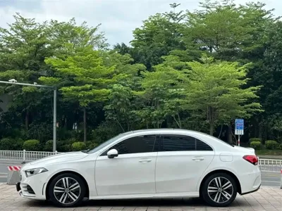 Mercedes-Benz A-Class 2020, 120000 км, за 13198.68 USD