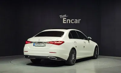 Mercedes-Benz C-Class 2024, 38131 км, за 28817.12 USD