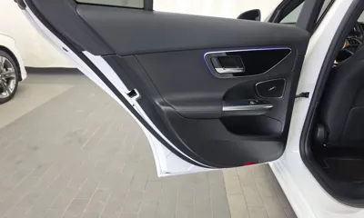 Mercedes-Benz C-Class 2024, 38131 км, за 28817.12 USD - фото 25