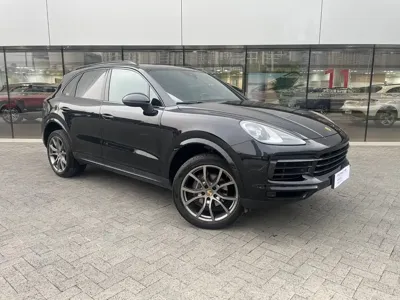 Porsche Cayenne Hybrid 2022, 41000 км, за 69057.68 USD