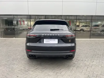 Porsche Cayenne Hybrid 2022, 41000 км, за 69057.68 USD - фото 7