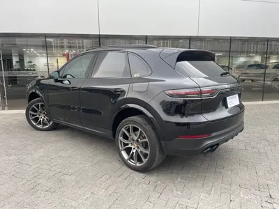 Porsche Cayenne Hybrid 2022, 41000 км, за 69057.68 USD - фото 8