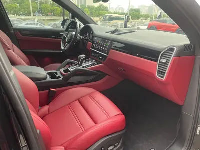 Porsche Cayenne Hybrid 2022, 41000 км, за 69057.68 USD - фото 9