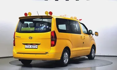 Hyundai Starex 2018, 61050 км, за 14385.18 USD