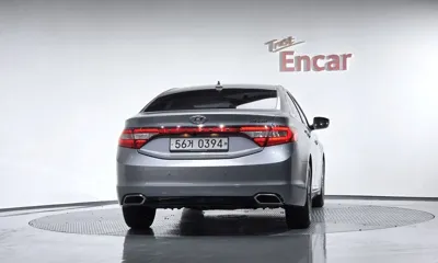 Hyundai Grandeur 2016, 98995 км, за 5156.01 USD