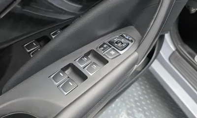 Hyundai Grandeur 2016, 98995 км, за 5156.01 USD - фото 29