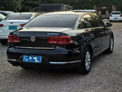 Volkswagen Magotan 2015, 130000 км, за 5149.99 USD