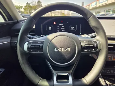 Kia K5 2025, 33278 км, за 17876.87 USD - фото 13