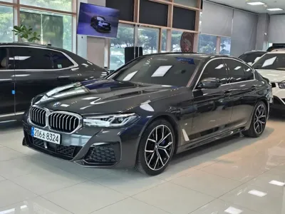 BMW 5-Series · 2022 год