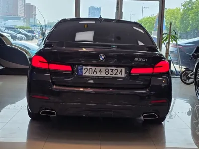 BMW 5-Series 2022, 19915 км, за 28751.48 USD