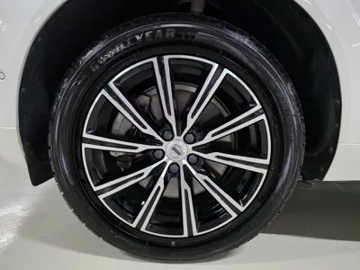 Volvo XC60 2020, 50891 км, за 28473.46 USD - фото 20