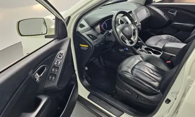 Hyundai Tucson 2013, 62354 км, за 4493.06 USD - фото 10