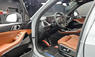 BMW X7 2024, 25300 км, за 82644.09 USD - фото 10