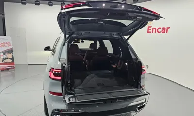 BMW X7 2024, 25300 км, за 82644.09 USD - фото 35