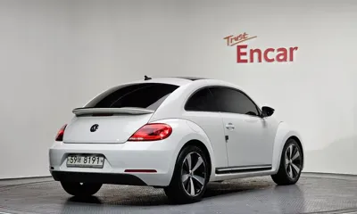 Volkswagen Beatle 2013, 121485 км, за 6342.91 USD