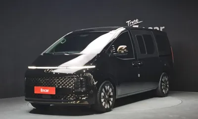 Hyundai Staria · 2023 год
