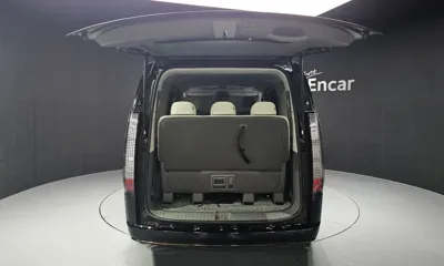 Hyundai Staria 2023, 23283 км, за 24127.46 USD - фото 20