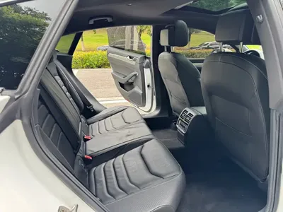Volkswagen CC 2019, 50000 км, за 12528.31 USD - фото 12