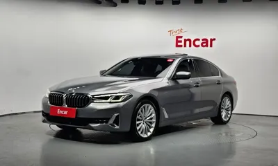 BMW 5-Series · 2023 год