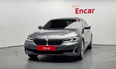 BMW 5-Series 2023, 35958 км, за 33372.39 USD