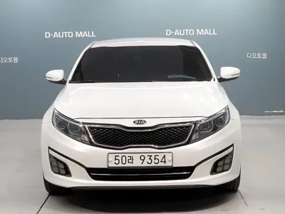 Kia K5 2014, 195321 км, за 3835.4 USD