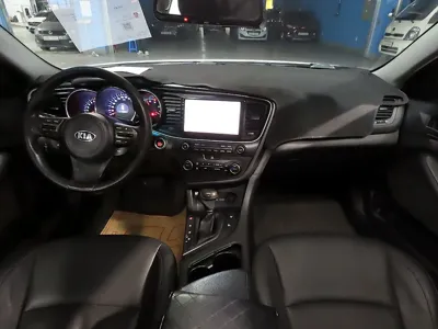 Kia K5 2014, 195321 км, за 3835.4 USD