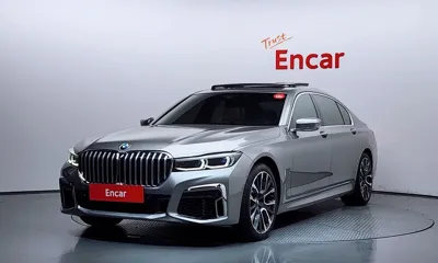 BMW 7-Series · 2020 год