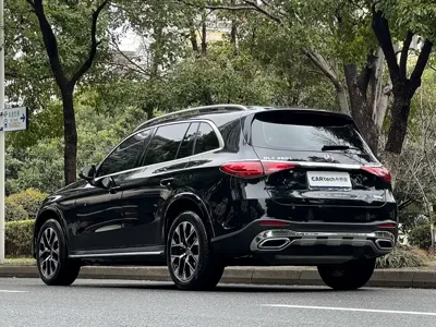 Mercedes-Benz GLC 2025, 15000 км, за 39782.48 USD - фото 6