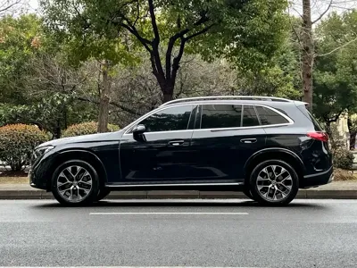 Mercedes-Benz GLC 2025, 15000 км, за 39782.48 USD - фото 7