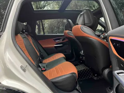 Mercedes-Benz GLC 2025, 15000 км, за 39782.48 USD - фото 11