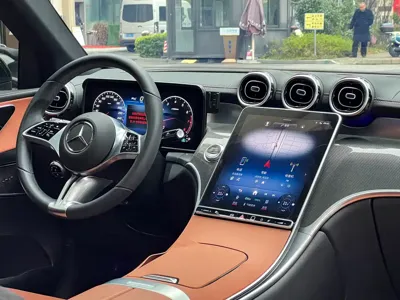 Mercedes-Benz GLC 2025, 15000 км, за 39782.48 USD - фото 20
