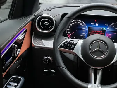 Mercedes-Benz GLC 2025, 15000 км, за 39782.48 USD - фото 21