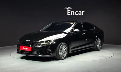 Kia K5 · 2023 год