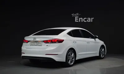 Hyundai Avante 2017, 175084 км, за 4485.47 USD