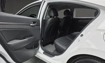 Hyundai Avante 2017, 175084 км, за 4485.47 USD - фото 17