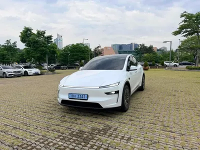 Tesla Model Y · 2026 год